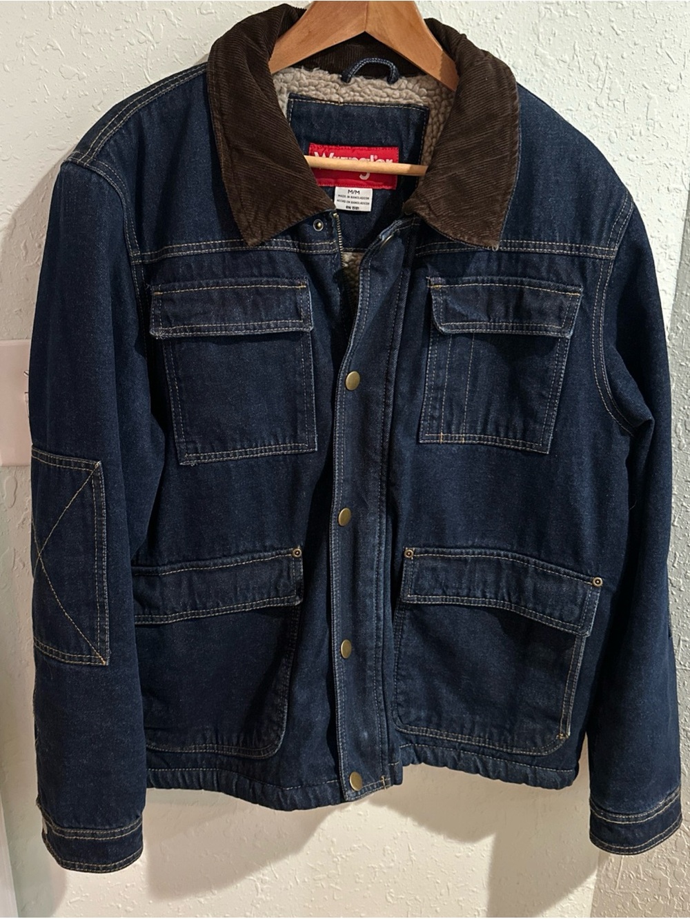 Men's Wrangler Dark Blue Denim Barn Jacket with Brown Corduroy Collar Med Sherpa
